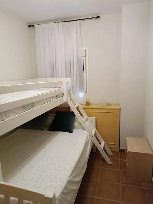 Apartamento Muy Cerca De La Playa. Primera Linea. Rota